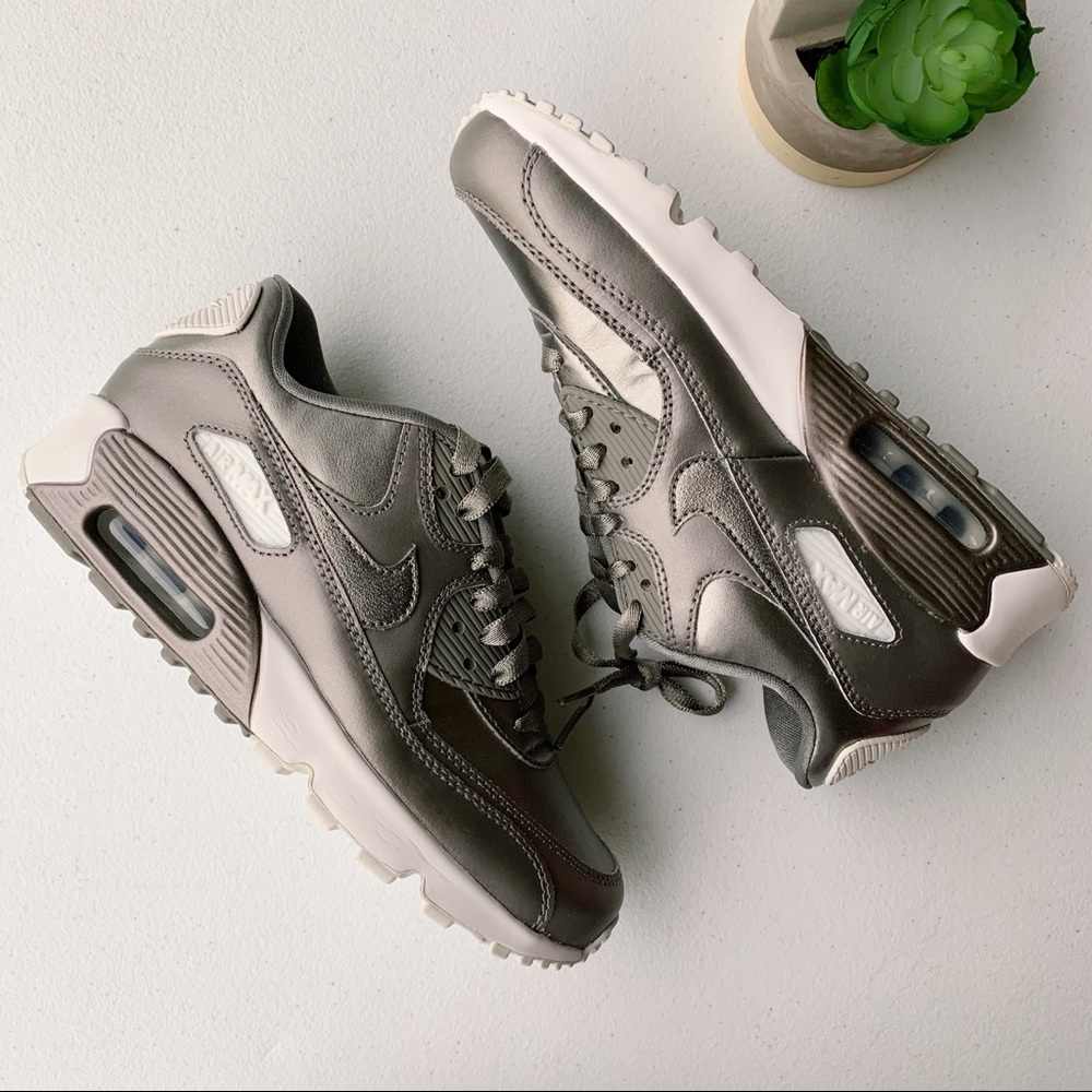 Nike Air Max 90 LTR SE GG NWT - Picture 4 of 8